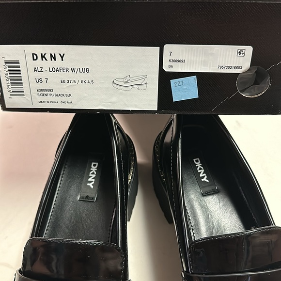 DKNY Platform Patent Leather Loafer - Picture 5 of 15